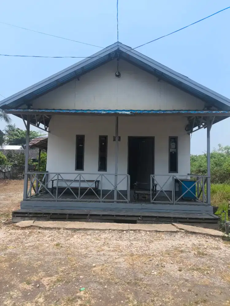 Di Jual Rumah, bedakan, warung beserta tanahnya pinggir Jalan