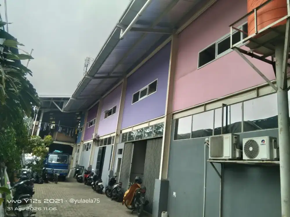 Di Sewakan Gudang Siap Pakai di Kembangan Selatan Jakarta Barat