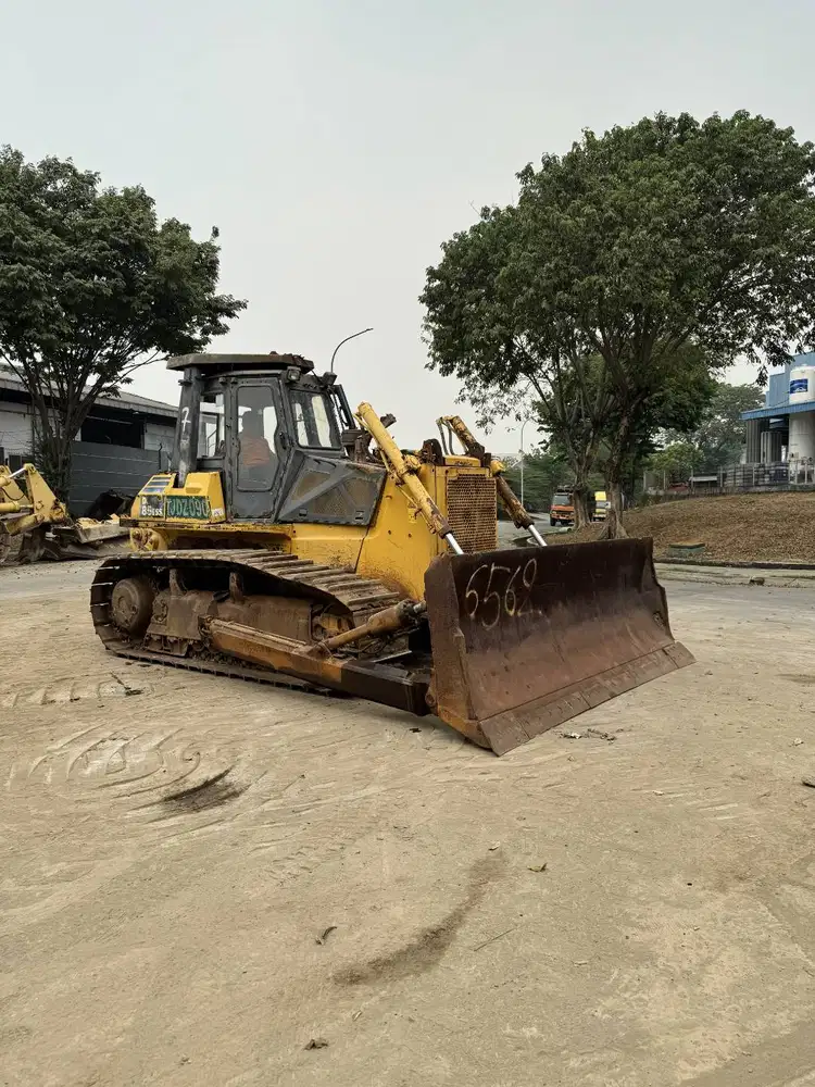 Dozer Komatsu D85ESS-2A Tahun 2018