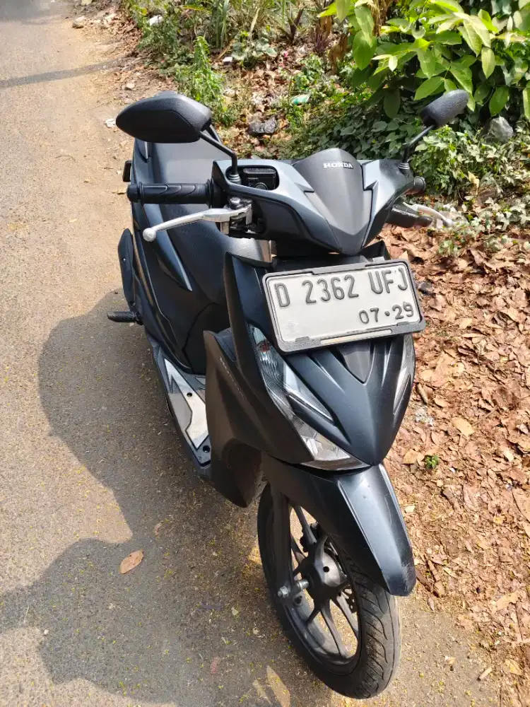 Honda Beat Deluxe 2024 Hitam Mulus