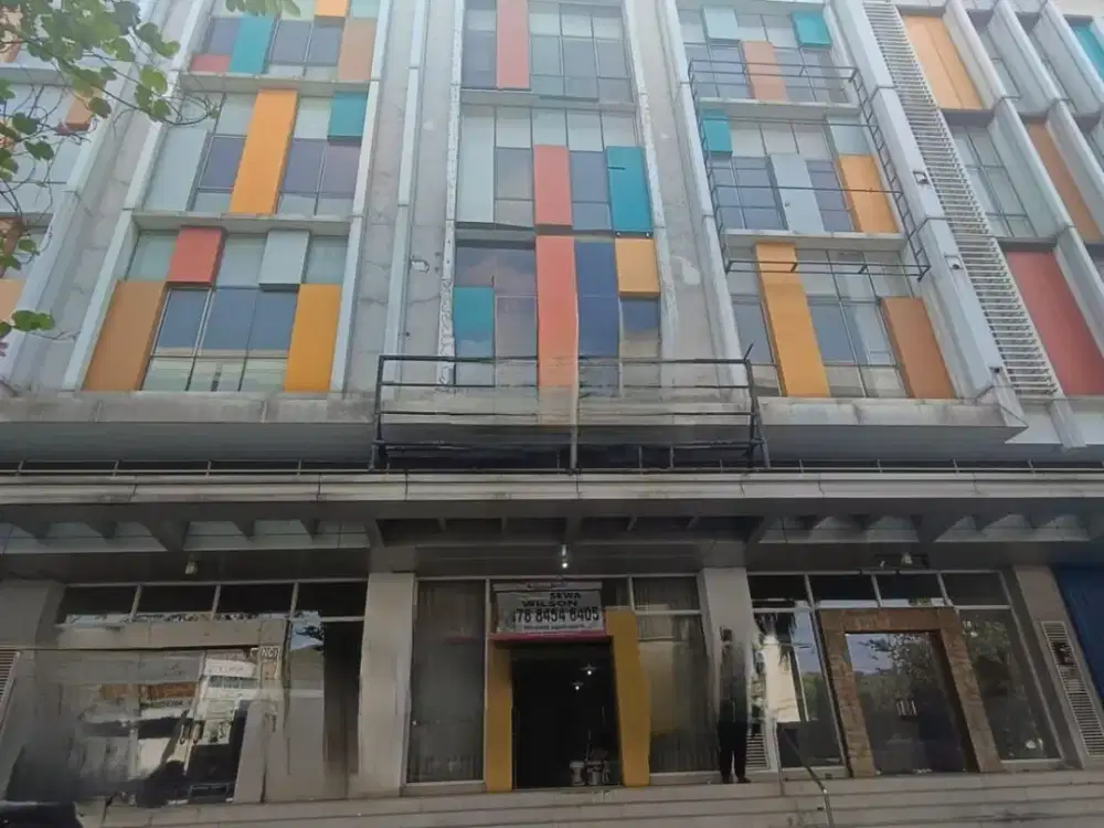 Ruko pinggir jalan boulevard timur raya kelapa gading