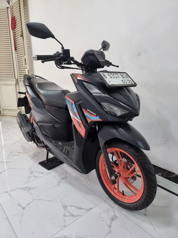 Honda Vario Street 125 ESP CBS ISS Keyless LED Fi Vario gen 3