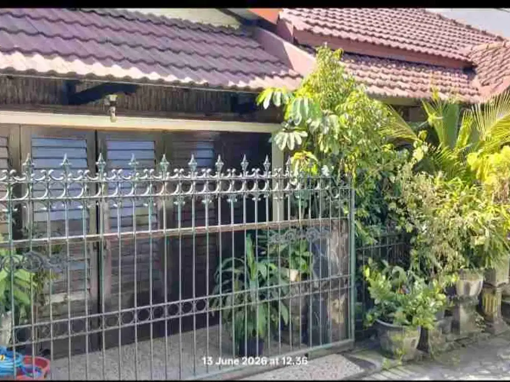 Dijual Rumah pojok kamar tidur 3 semi furnished lokasi perumahan tenang dan nyaman daerah waru aloha