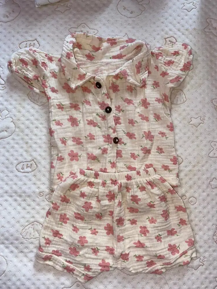 Baju pergi bayi 0-6 bulan