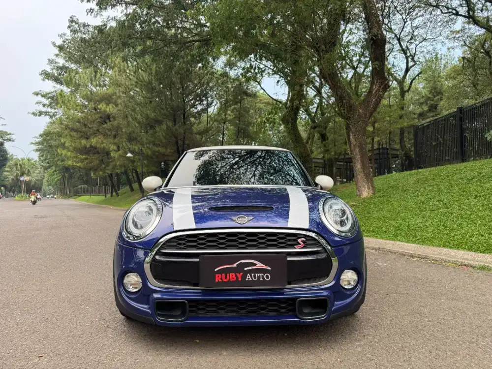 Mini Cooper 3 Doors //2018// Low Km