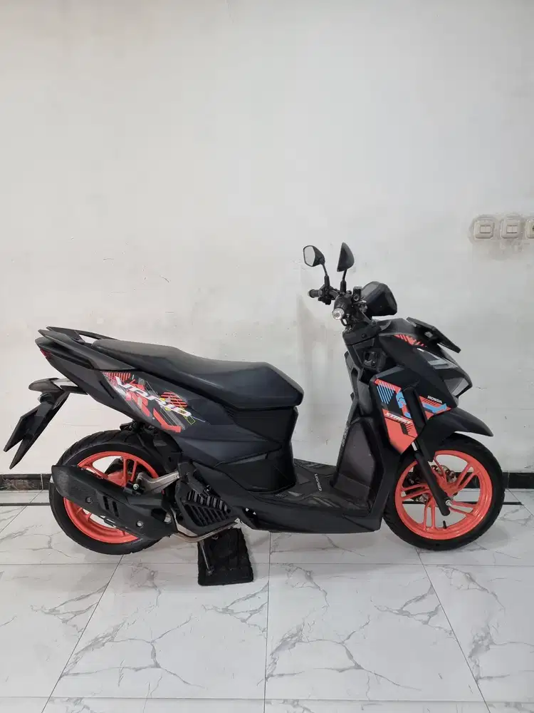 Honda Vario Street 125 ESP CBS ISS Keyless LED Fi Vario gen 3