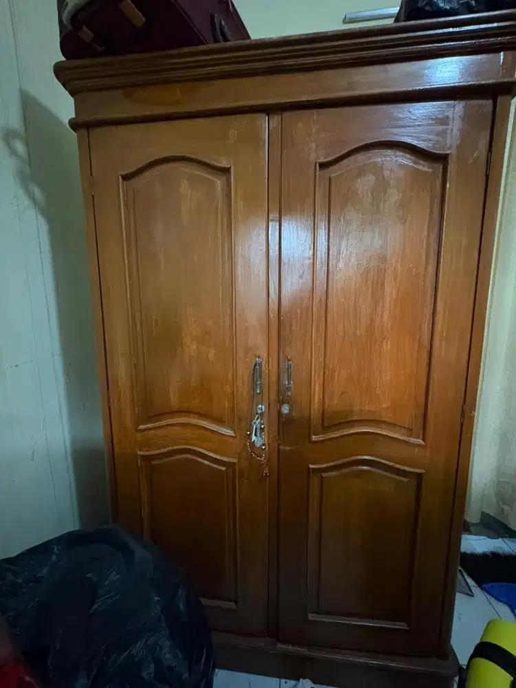 DIJUAL MURAH lemari kayu jati asli (mulus, kuat, anti rayap)