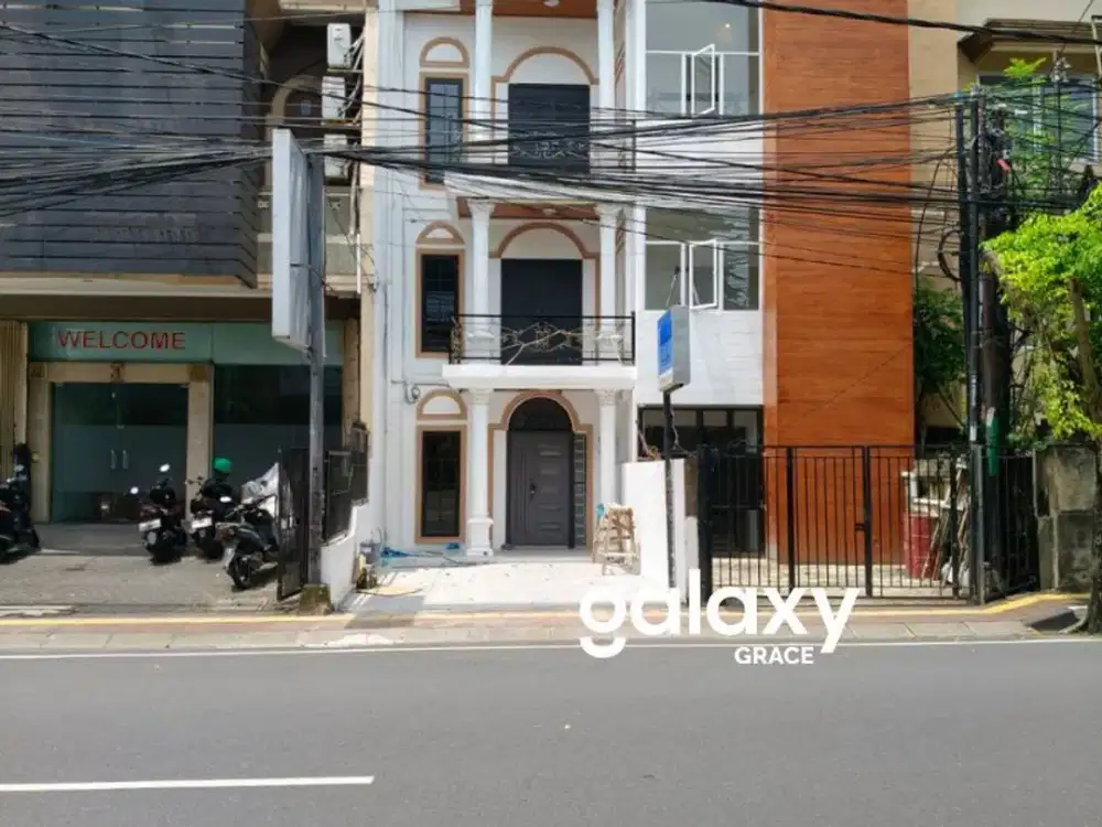 JUAL SEWA  RUKAN 4 LANTAI MODERN STRATEGIS DI PONEGORO DENPASAR