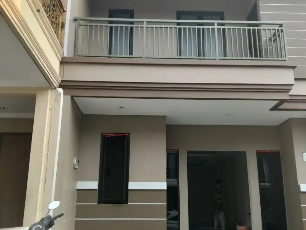 Dijual Cepat Rumah Terenovasi Dalam Cluster di Kota Wisata