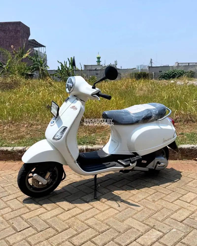 JUAL MURAH VESPA LX 125 iGET FACELIFT 2024 MULUS