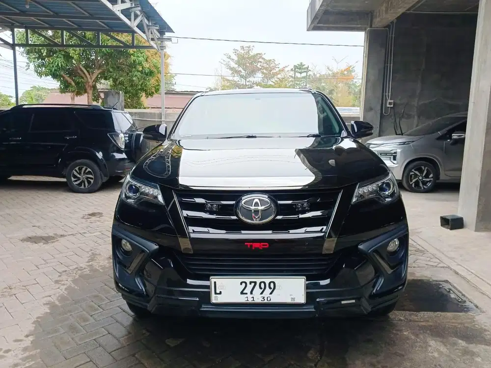 FORTUNER SRZ TRD 2020 AT HITAM