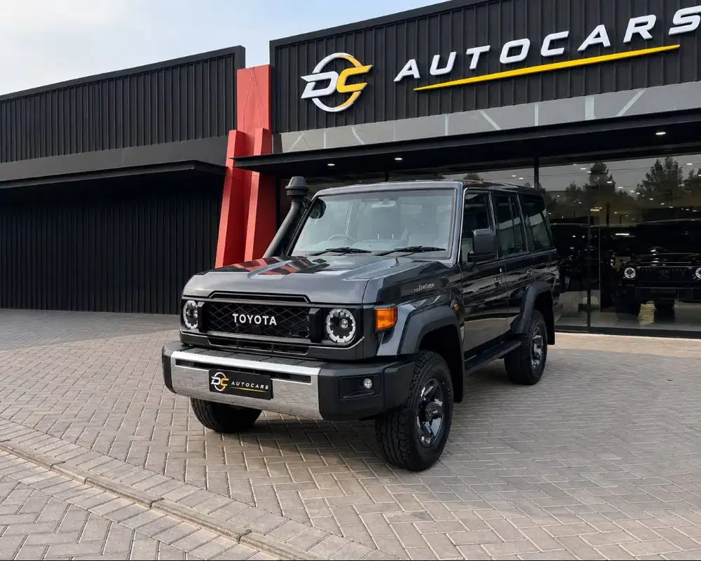 Toyota Land Cruiser 70 LX NIK 2026