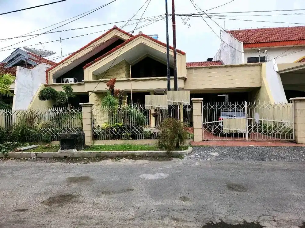 DIJUAL RUMAH DHARMAHUSADA INDAH TIMUR MULYOREJO SURABAYA RON.A1347
