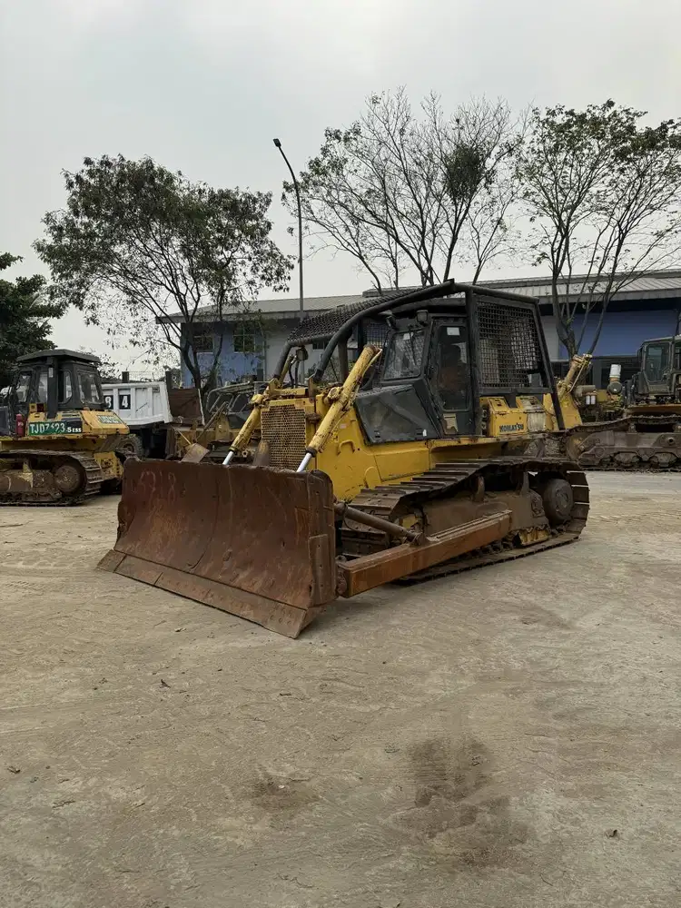 Dozer Komatsu D85ESS-2A Tahun 2018