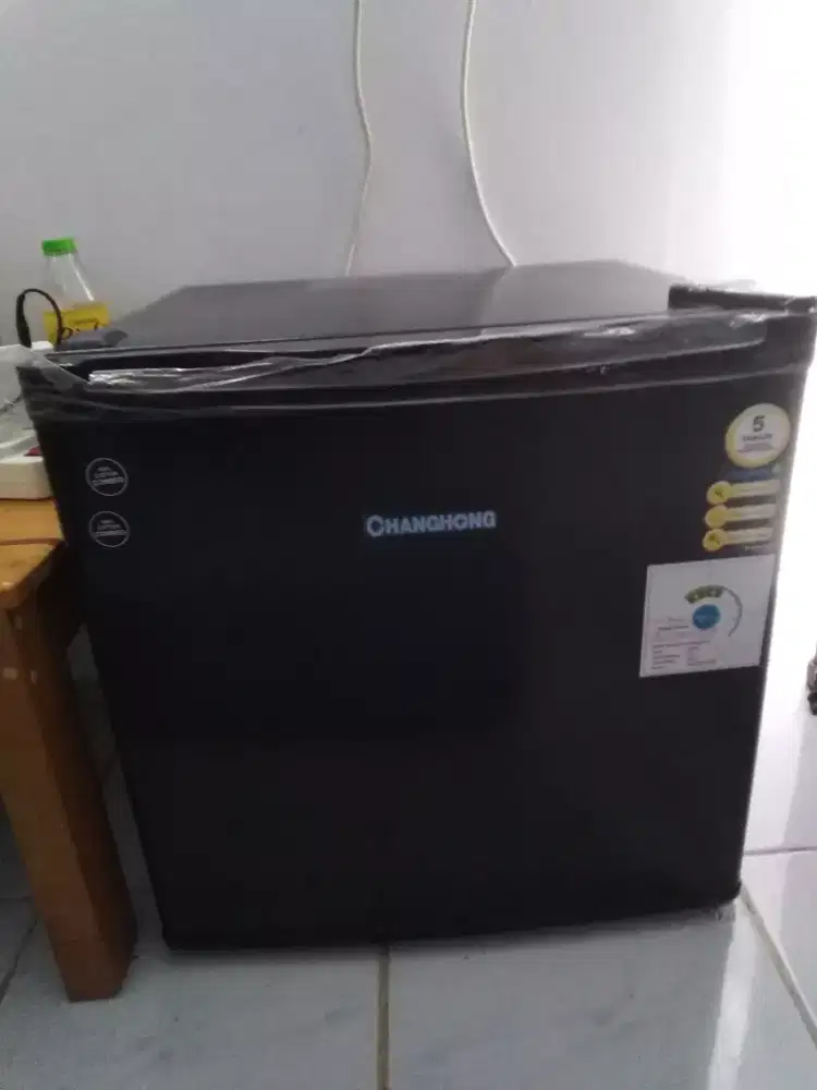 DIJUAL KULKAS MINI