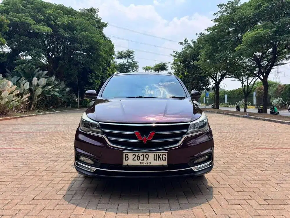 Wuling Cortez 1.8 L Lux AMT AT 2018 Bensin