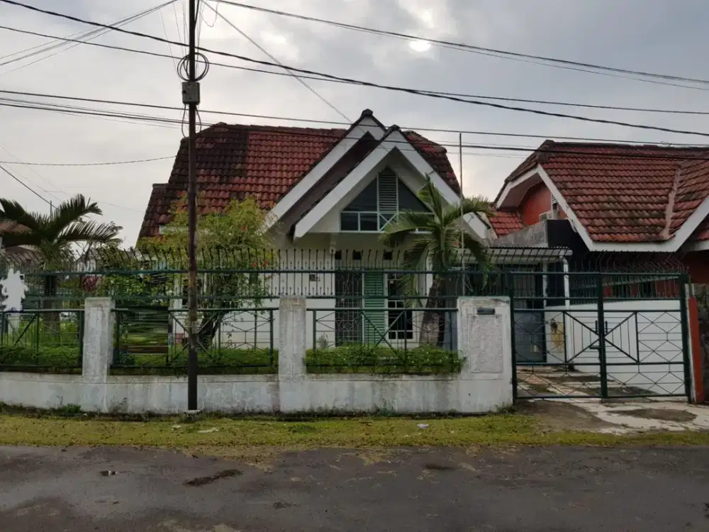 DIJUAL HARGA MIRING RUMAH HOOK SEKTOR 1.6 BSD GRIYA LOKA SERPONG