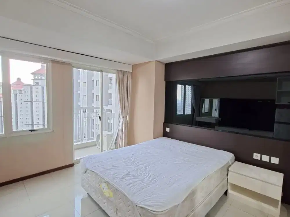 Studio Furnished Apartemen Royal Mediterania Garden Residences - Mall Central Park