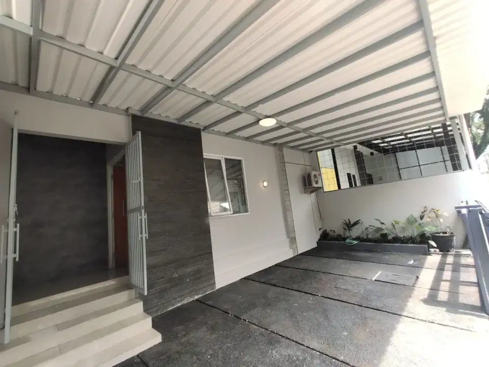 Rumah 2 Lantai Siap Huni SHM Area Riau Akses Dago Kota Bandung