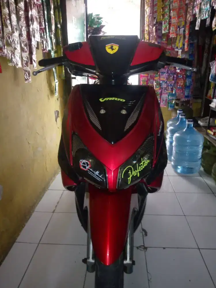 Honda Vario carbu