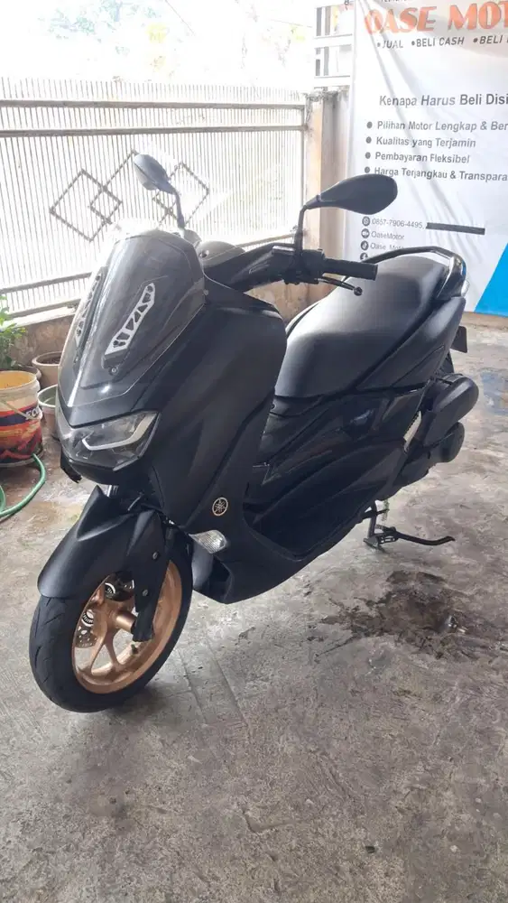 (B) Yamaha NMAX 155 CONNECTED Tahun 2021