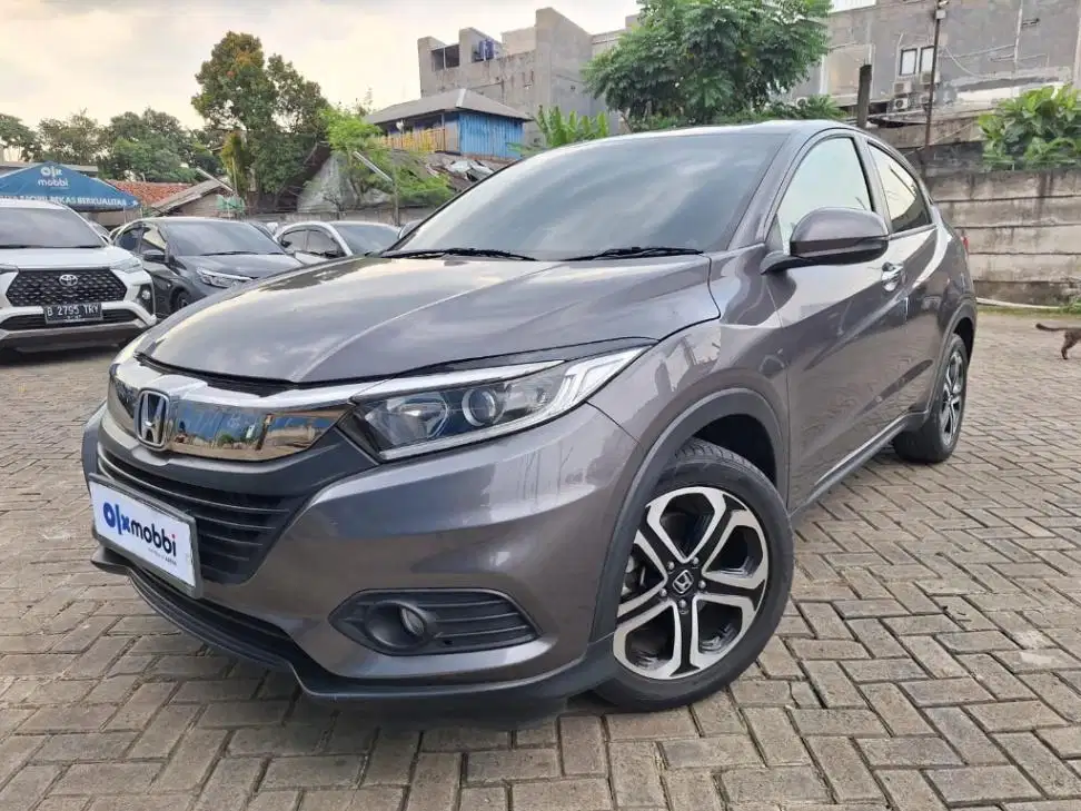 LOW DP Honda HR-V 1.5 E Bensin-AT 2021 TRN