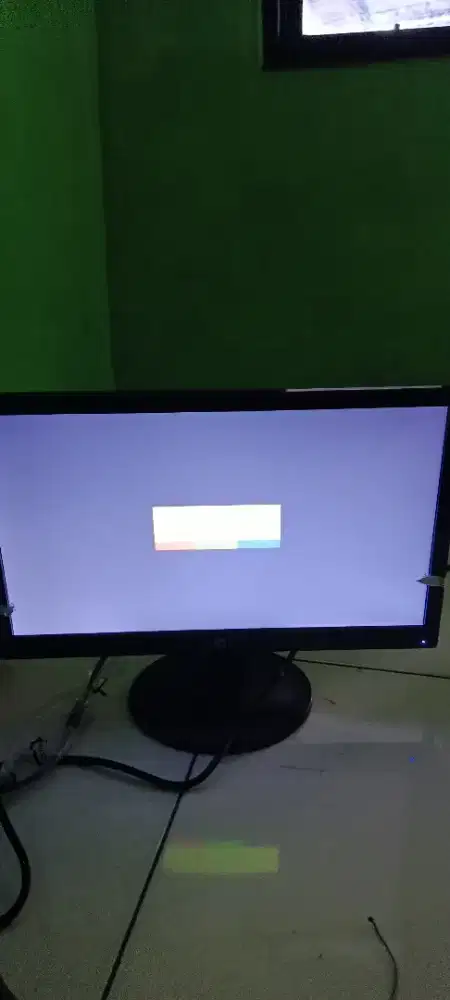 Monitor komputer merek HP baru