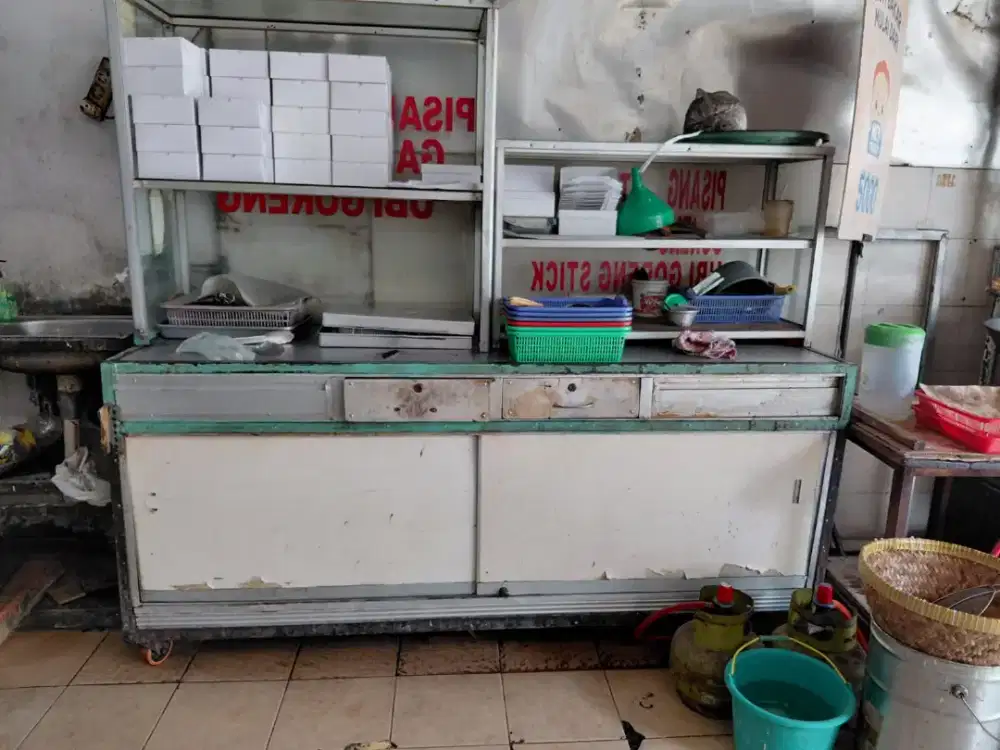 Etalase untuk segala jenis usaha