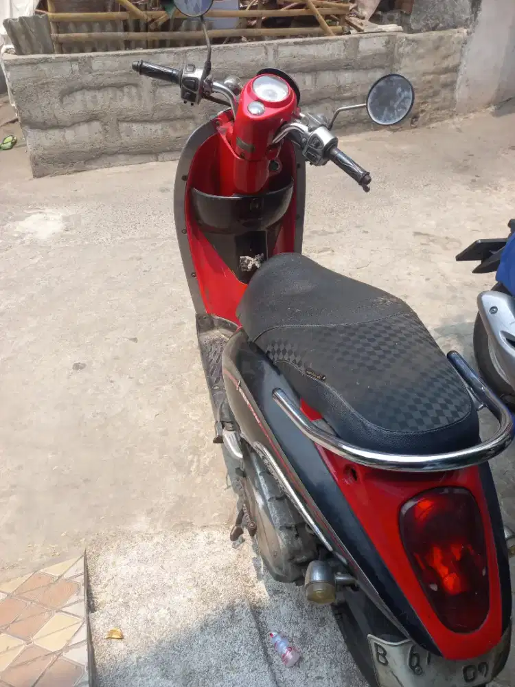 Di jual cepat honda scopy