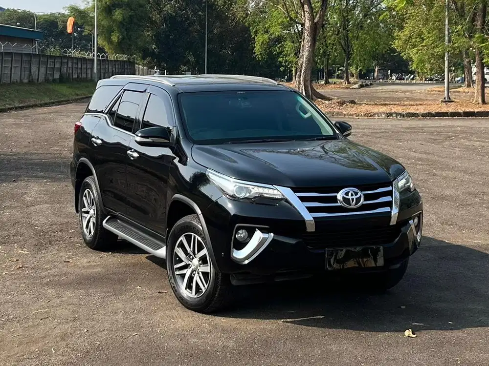 TOYOTA FORTUNER VRZ 4X2  2.4 DIESEL AT/MATIC TAHUN 2016