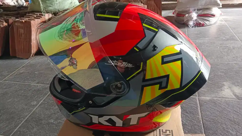 Jual helm kyt jaume masia