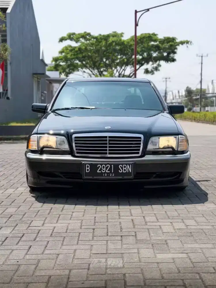 MERCY C 230 Thn 1999
ANTIK TERAWAT!