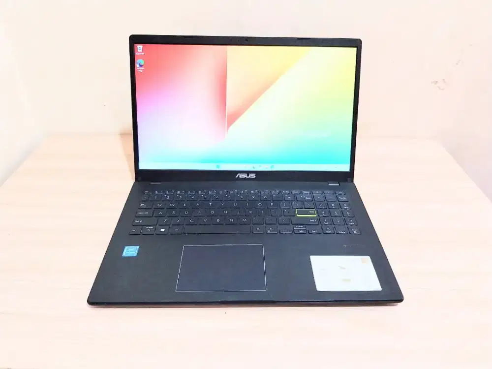 Asus Vivobook E510  Celeron N4020 ram 4/128 GB