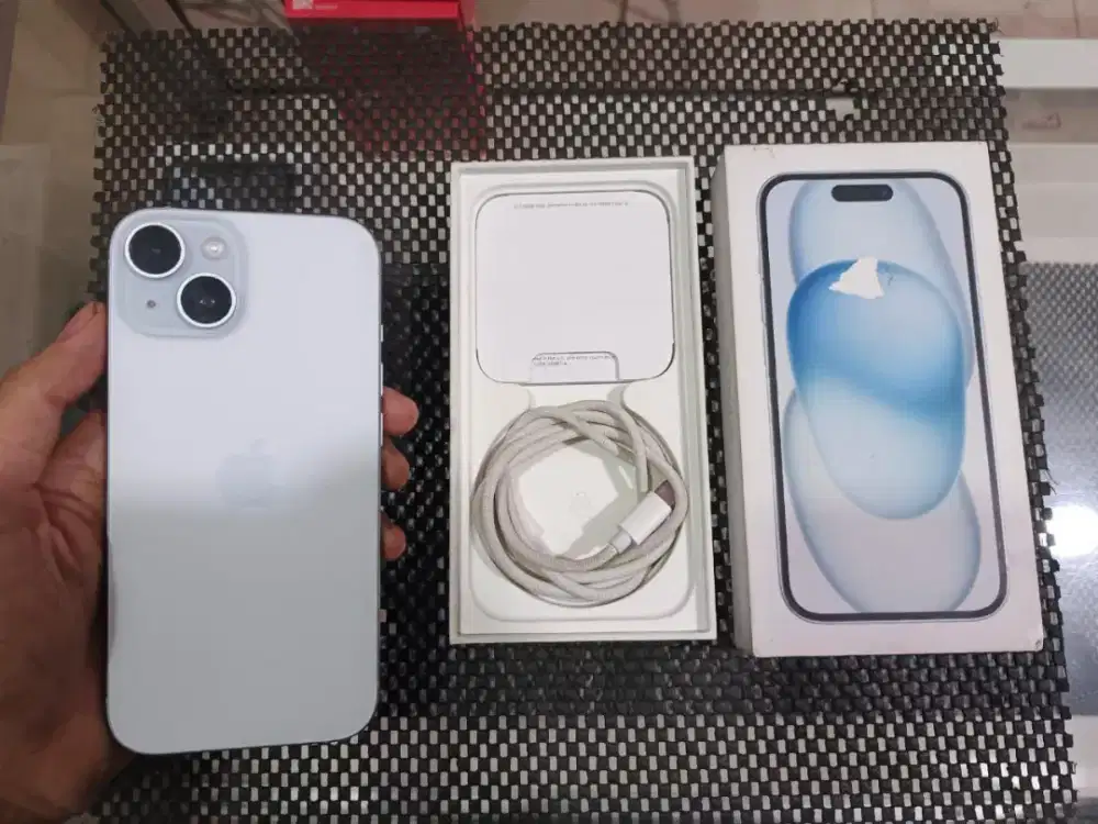 Jual cepat iPhone 15 128 Gb ibox bu 91 on garansi