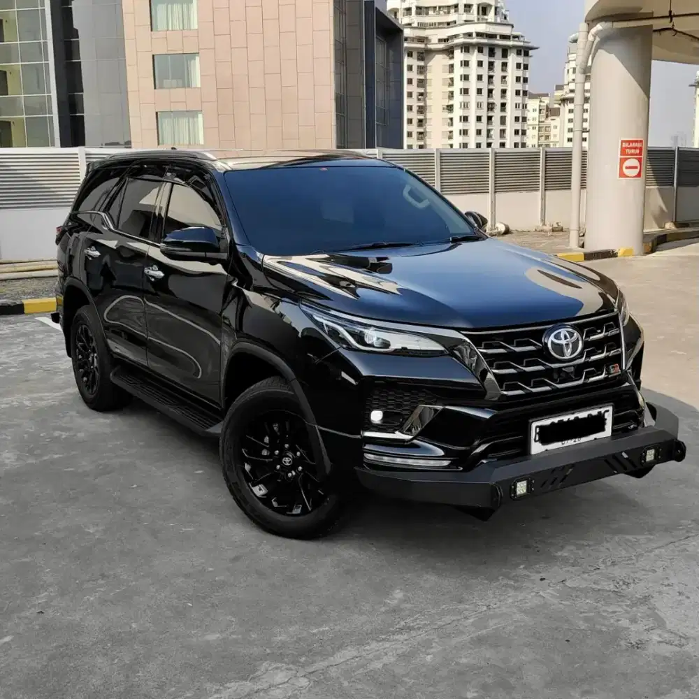 Toyota Fortuner VRZ 2.8 GR Sport 2023 KM 51RB