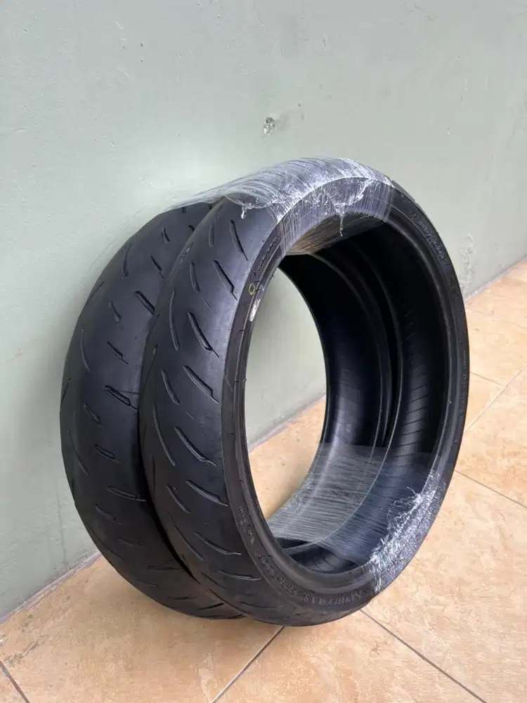 Ban dunlop 100/70 dan 150/60