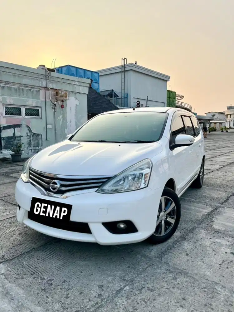 Nissan Grand Livina 1.5 XV Matic Tahun 2017