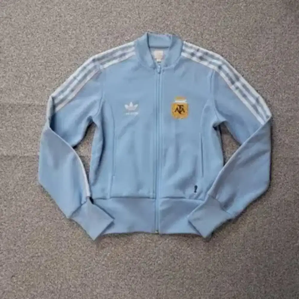 Adidas Tracktop