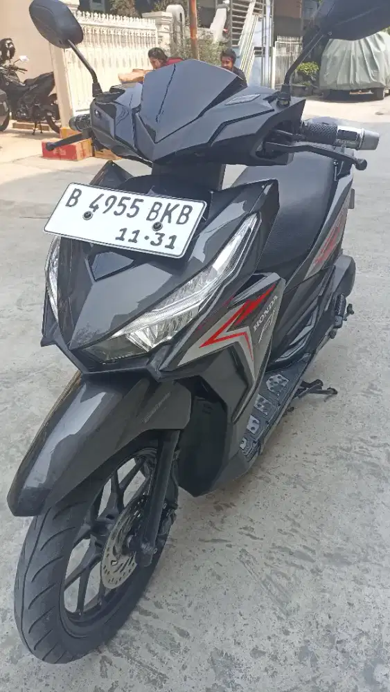 Honda Vario 125 LED tahun 2016 ( pajak baru 11-2027 ).