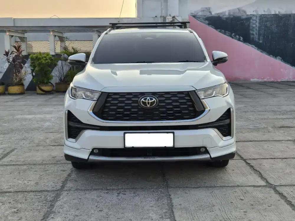 Zenix Q hybrid modelista tss 2025 putih km 15 rb