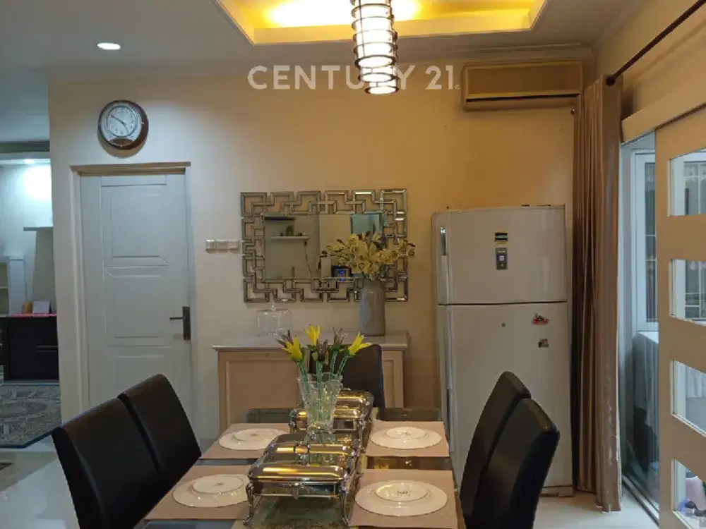 Rumah Cantik 2 Lt. Siap Huni Di Kota Wisata Cibubur S8994