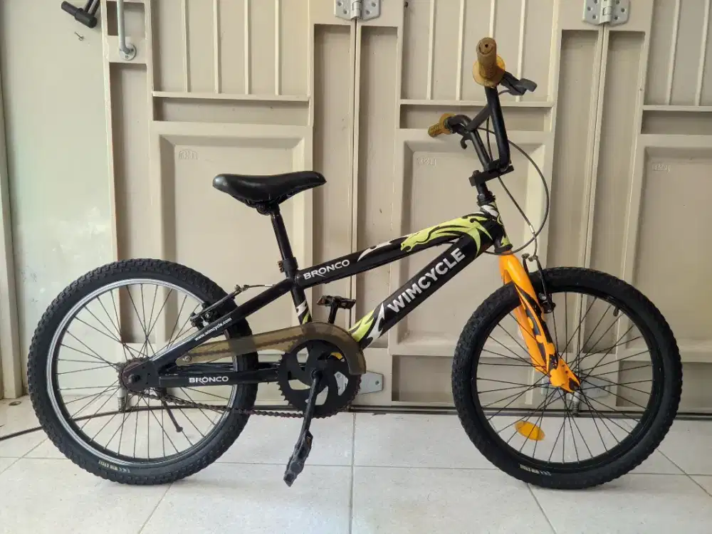 sepeda bmx wimcycle bronco ukuran 20 original an