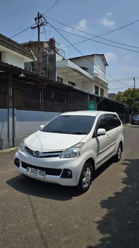 Daihatsu Xenia R matic 2014