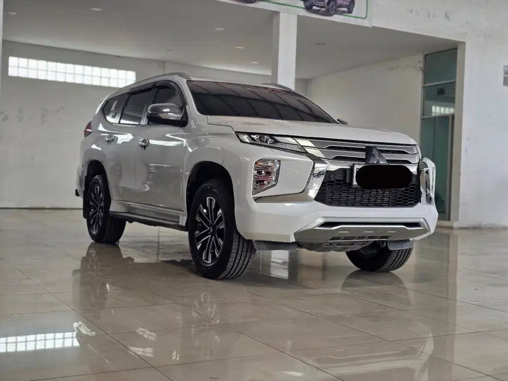 Mitsubishi Pajero Sport 2.4L Dakar AT Matic 2024 / Fortuner