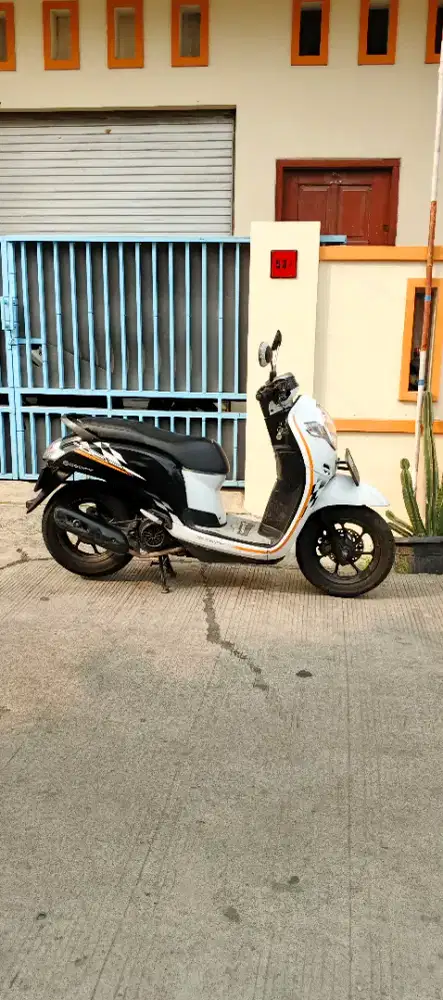 Honda Scoopy 2018
