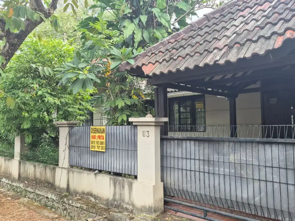 Rmh Pojok depan taman, luas, tenang dekat ruko dan sekolah @ jl Taman Pratama, Kemang Prtm, Bekasi