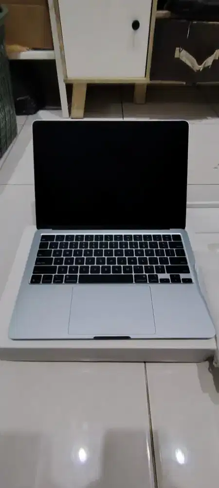 MacBook Air 13 M4 16/256 2025