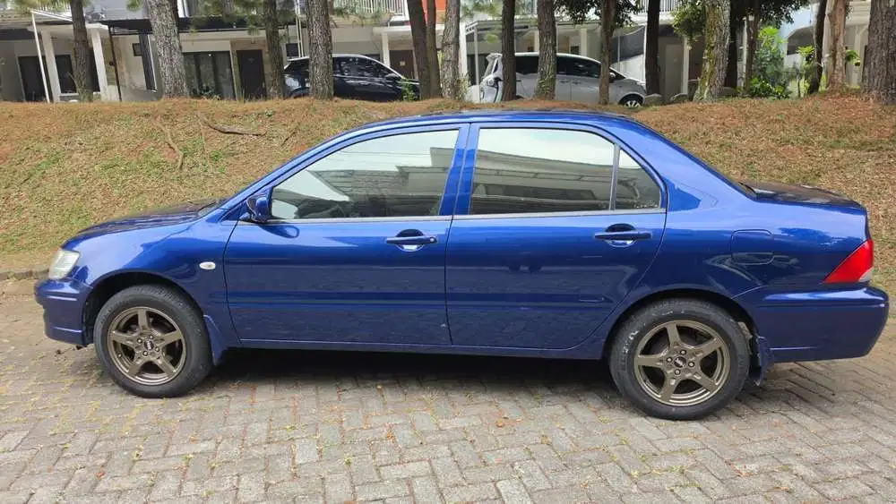 Mitsubishi Lancer Cedia 2002 Bensin