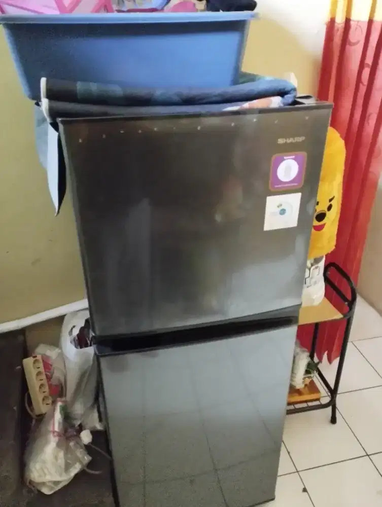 Kulkas Dua Pintu Sharp SJ 236