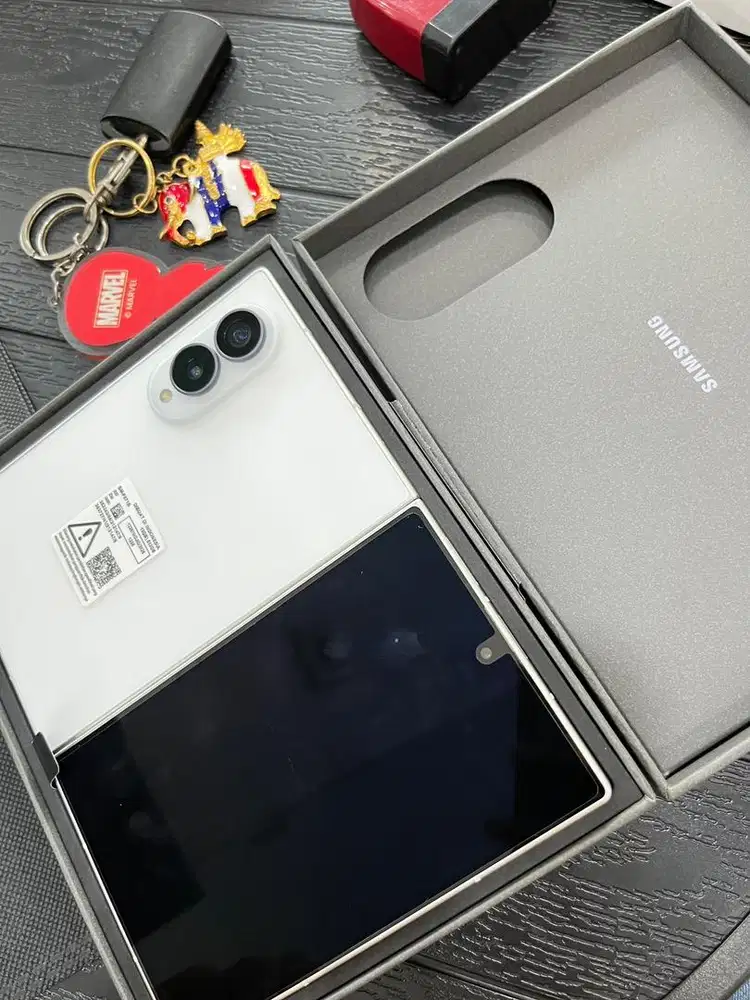 Samsung Zfold 8 512Gb Bisa Tukar tambah Hp lama